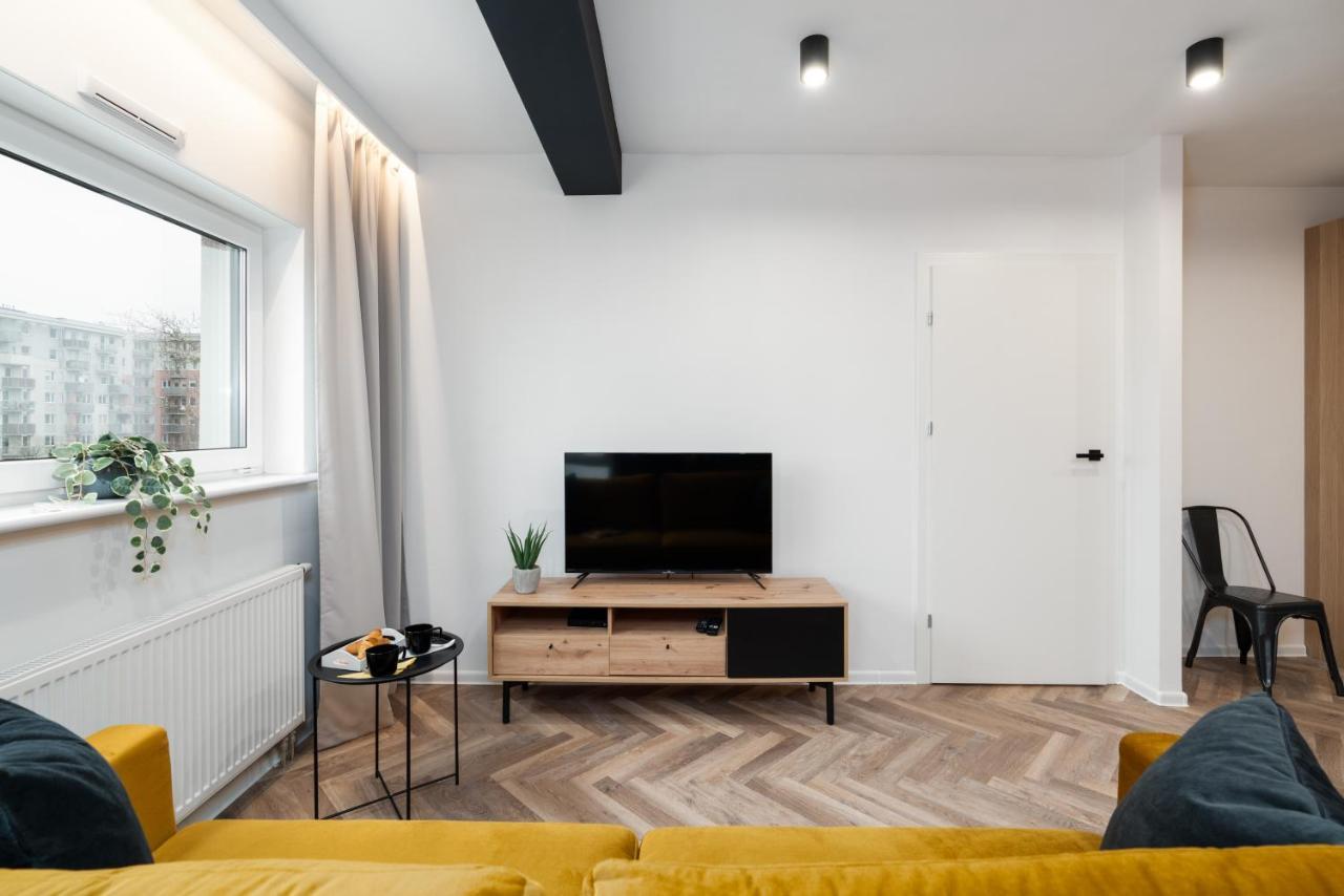 Loft Style Apartment Opienskiego Close To The Zurawiniec Nature Reserve By Noclegi Renters بوزنان المظهر الخارجي الصورة