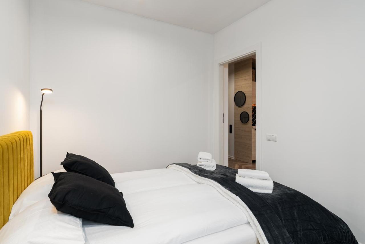 Loft Style Apartment Opienskiego Close To The Zurawiniec Nature Reserve By Noclegi Renters بوزنان المظهر الخارجي الصورة